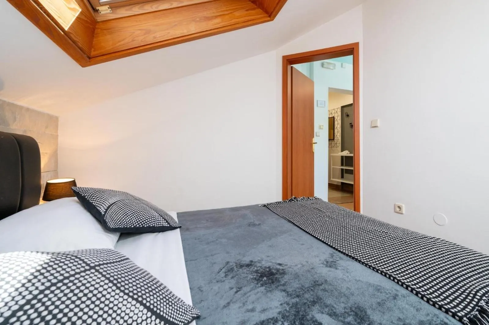 *** شقة فندقية تروغير Villa Jidro كرواتيا